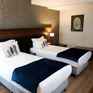 Rhiss Bostanci Istanbul
